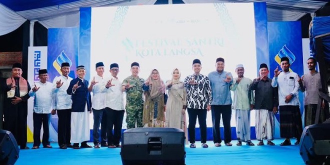 Wali Kota buka Festival Santri Langsa Meuseuraya di Masjid Agung Darul Falah