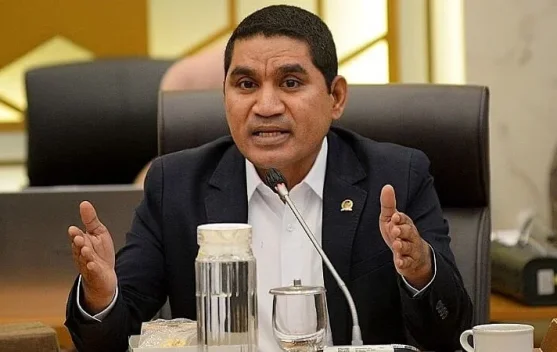 Forum jaring pendapat Panja RUU Kehutanan di Sidoarjo Jawa Timur