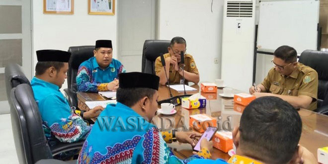 Ketua PW PGMNI Sumut H. Idris Aritonang bersama rombongan saat audiensi di Kesbangpol Sumut