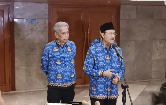 Menteri Sosial Saifullah Yusuf menjelaskan kebijakan bansos dan efisiensi anggaran
