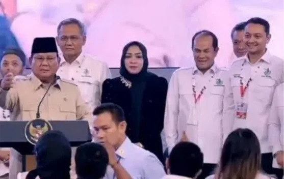 Penyajian makanan bergizi untuk siswa dalam Program MBG di sekolah