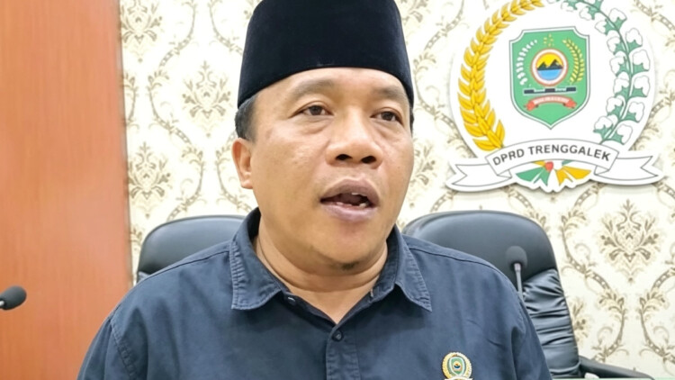 Rapat DPRD Trenggalek membahas optimalisasi PAD dan pembatasan belanja pegawai