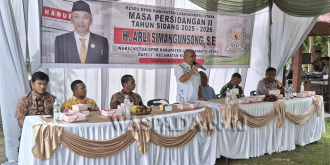H. Arli Simangunsong memimpin reses di Balai Desa Londut, Labura