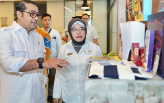 Grafik pertumbuhan ekonomi kreatif Indonesia 2025 dan data lapangan kerja