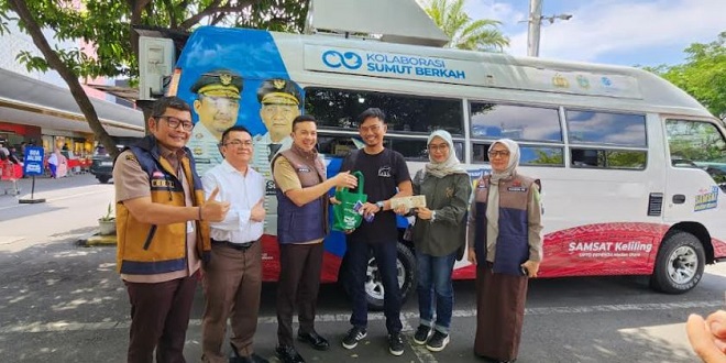Pelayanan Samsat Keliling dan pembayaran pajak kendaraan di Centre Point Mall Medan