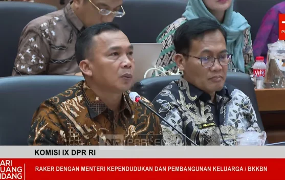 Menteri Wihaji memaparkan program GATI dan GEMAR saat Rapat Kerja Komisi IX DPR, 24 Juni 2026