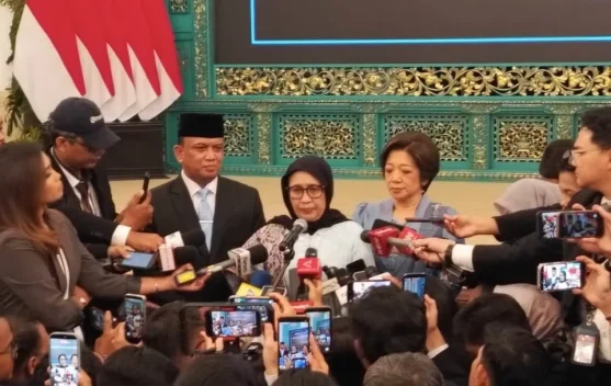 Kepala BGN Nanik Sudaryati Deyang usai pelantikan di Istana Negara