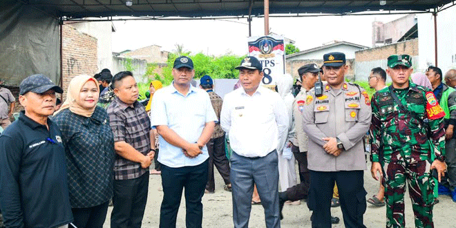 Wakil Bupati meninjau pemungutan suara Pilkades di Deliserdang