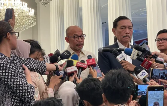 Ilustrasi kurs rupiah terhadap dolar AS dan upaya pemerintah menstabilkan ekonomi