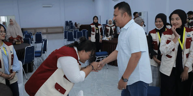 Wabup Asahan sambut Tim KKN UGM Yogyakarta di Aula Melati.