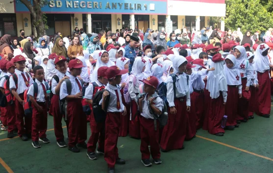 Papan skor pendaftaran SPMB Sekolah Manusia Unggul yang sedang diperbarui