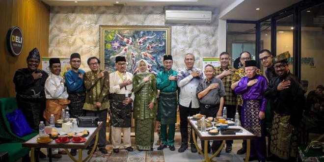 Forum Sembang-Sembang Tanah Deli di Kedai Kopi Deli Medan memperkuat pelestarian budaya Melayu Deli