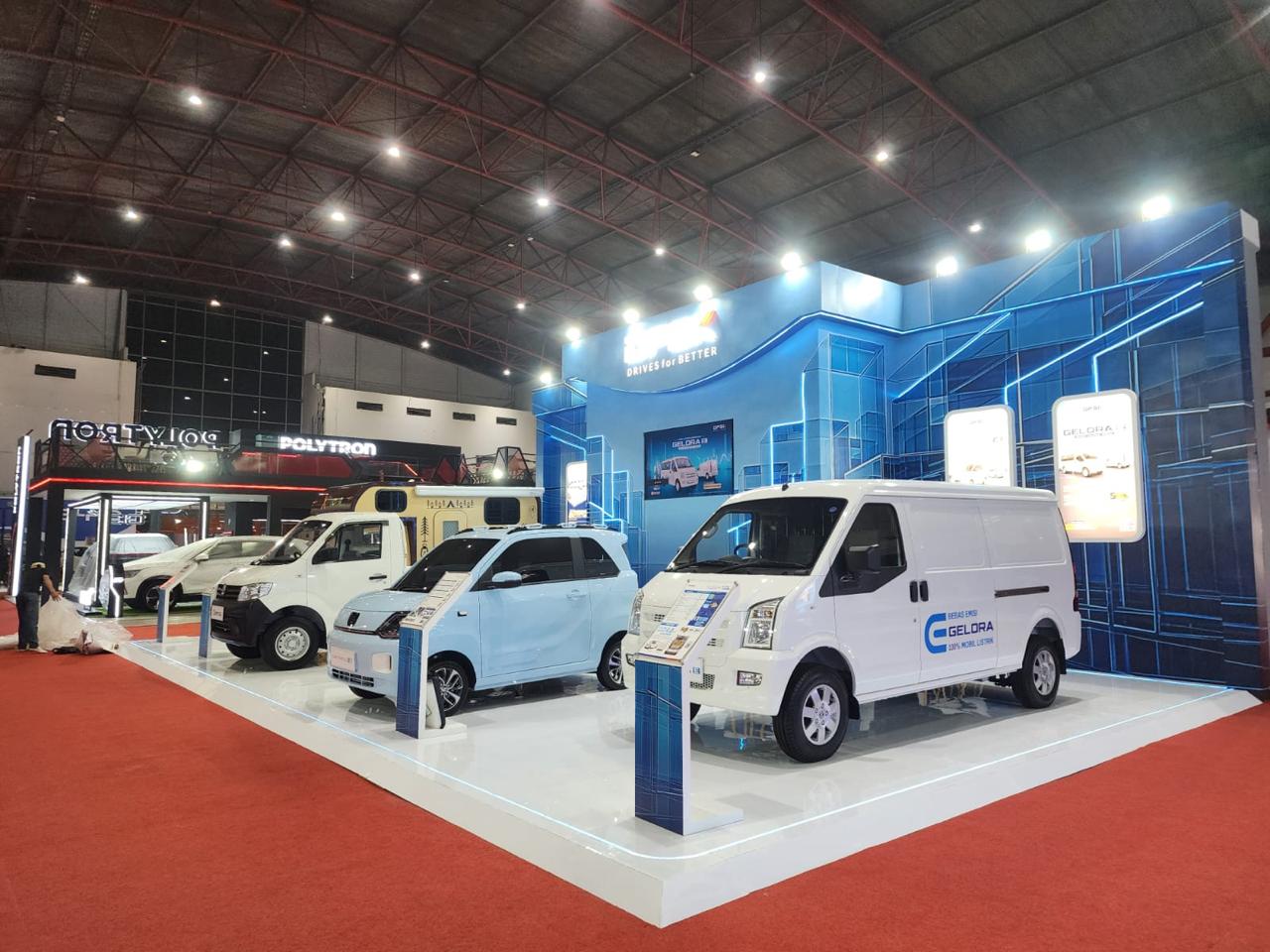 Booth DFSK di Jakarta Fair Kemayoran 2026 menampilkan SERES E1 dan Camper Van Delima x Explora