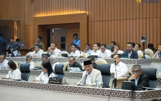 Ilustrasi pembangunan infrastruktur berbasis masyarakat di desa untuk layanan dasar