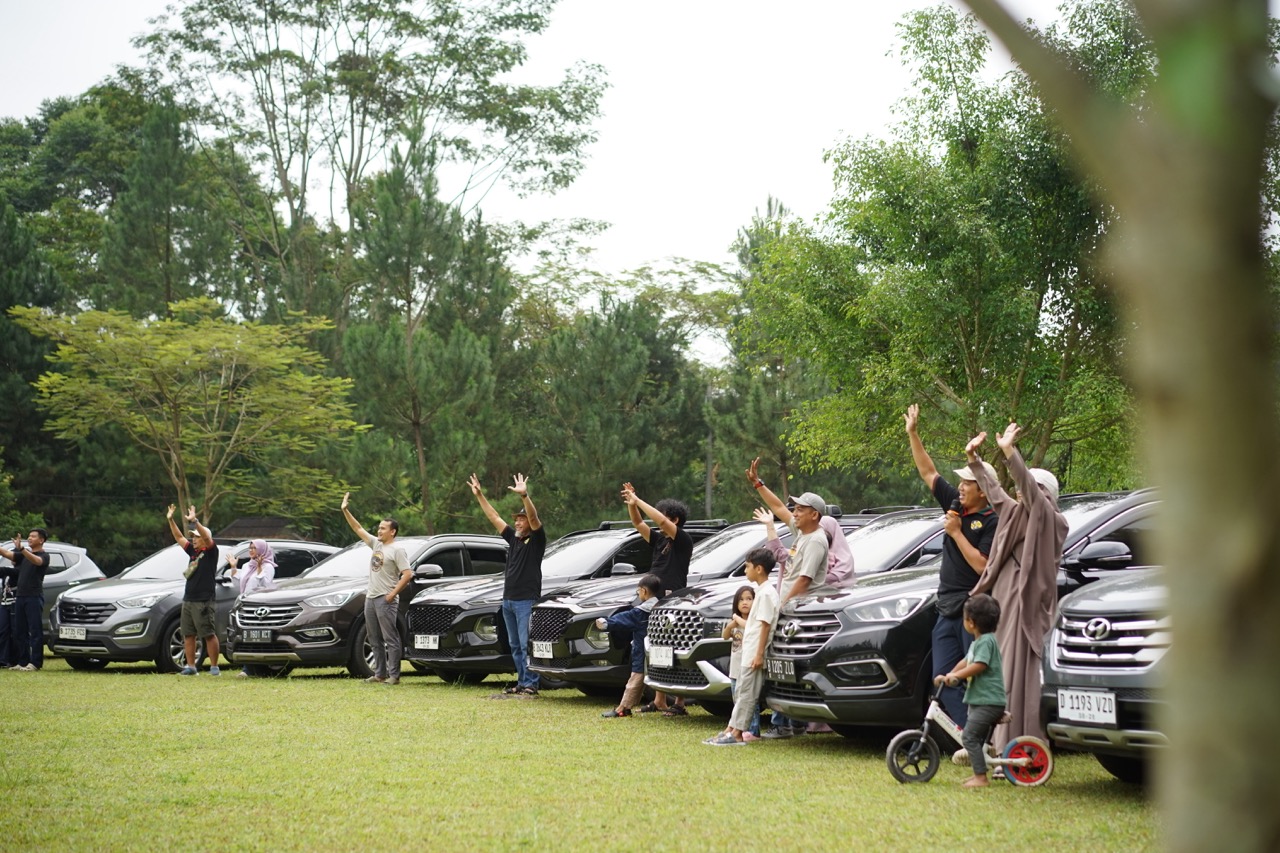 Deretan Hyundai Santa Fe peserta SOCI Summer Camp 2026 di Kuningan