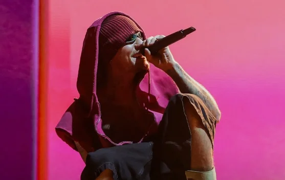 Justin Bieber tampil dalam halftime show final Piala Dunia 2026 di New York New Jersey Stadium