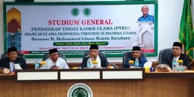 Suasana Studium General PTKU MUI Sumut dengan narasumber dan peserta