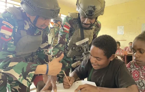 Ilustrasi petugas TNI, guru, dan tenaga kesehatan di wilayah 3T