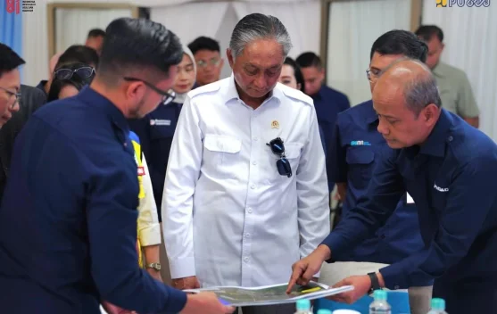 Jaringan jalan tol yang direncanakan menghubungkan kawasan industri mobil nasional di Subang Jawa Barat