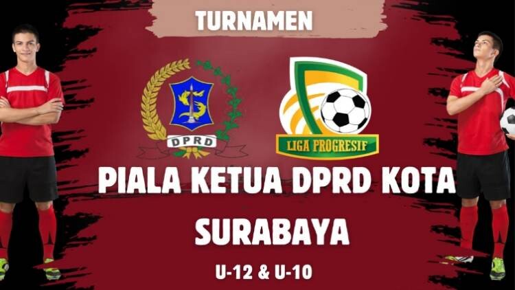 Anak-anak pemain sepak bola usia dini bertanding di lapangan latihan
