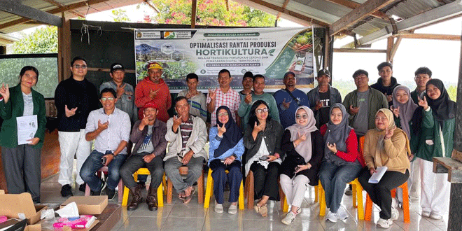 Pelatihan petani hortikultura dengan sensor tanah dan demo plot di Taman Seribu Bunga Desa Raya