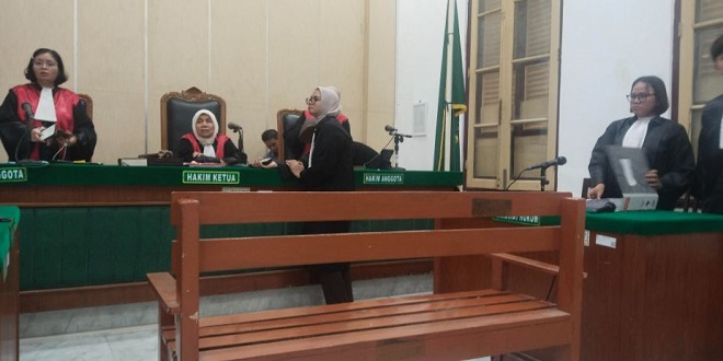 Ruang sidang kosong di Pengadilan Negeri Medan saat gangguan layanan