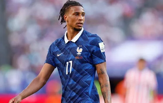 Michael Olise merayakan assist untuk Prancis di Piala Dunia 2026