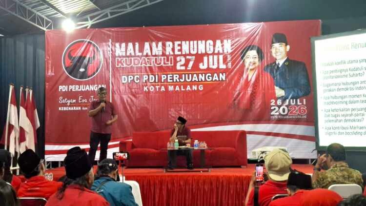 Kader PDI Perjuangan Kota Malang saat sarasehan Refleksi 30 Tahun Kudatuli