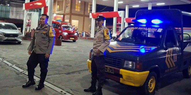 Polres Pematangsiantar mengamankan dan memonitor distribusi BBM di SPBU untuk menjaga stabilitas Kamtibmas