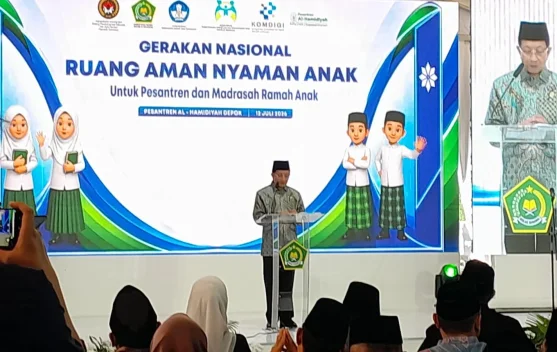 Menteri Agama saat peluncuran Gerakan RANA di Pondok Pesantren Al-Hamidiyah Depok