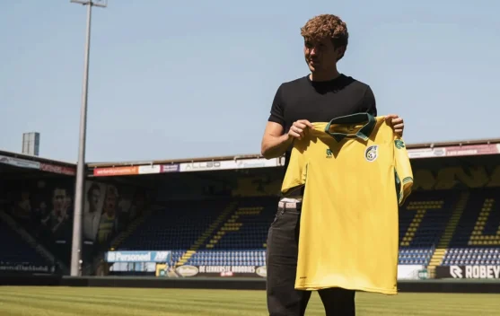 Ole Romeny memperkenalkan diri sebagai pemain baru Fortuna Sittard