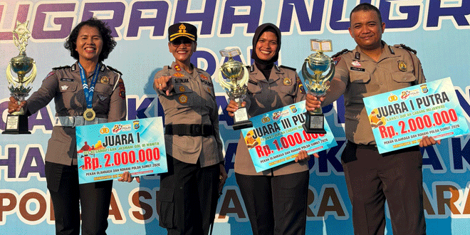 Tiga personel Polres Pematangsiantar menerima penghargaan di Mapolda Sumut