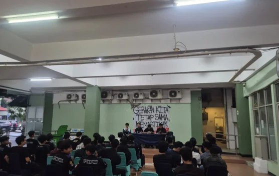 Mahasiswa berdiskusi soal penguatan Pasal 33 UUD 1945 di UPN Veteran Jakarta