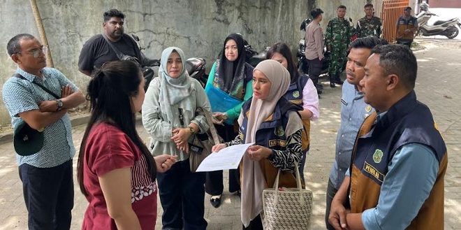 Tim penagihan Bapenda Kota Medan turun ke lapangan untuk menagih tunggakan pajak