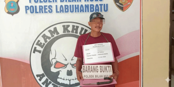 Petugas kepolisian melakukan penangkapan pelaku pengancaman di Rantauprapat
