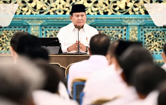 Presiden berbicara di Sidang Kabinet Paripurna di Istana Negara, Jakarta