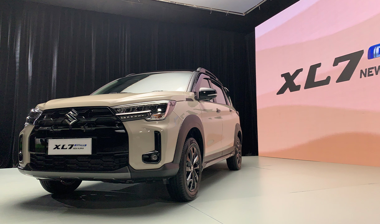 Interior New Suzuki XL7 dengan head unit layar 9 inci