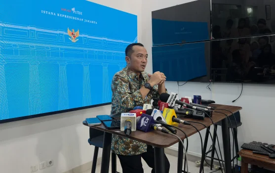 Presiden Prabowo menandatangani Keppres penunjukan Jampidsus di Istana Kepresidenan