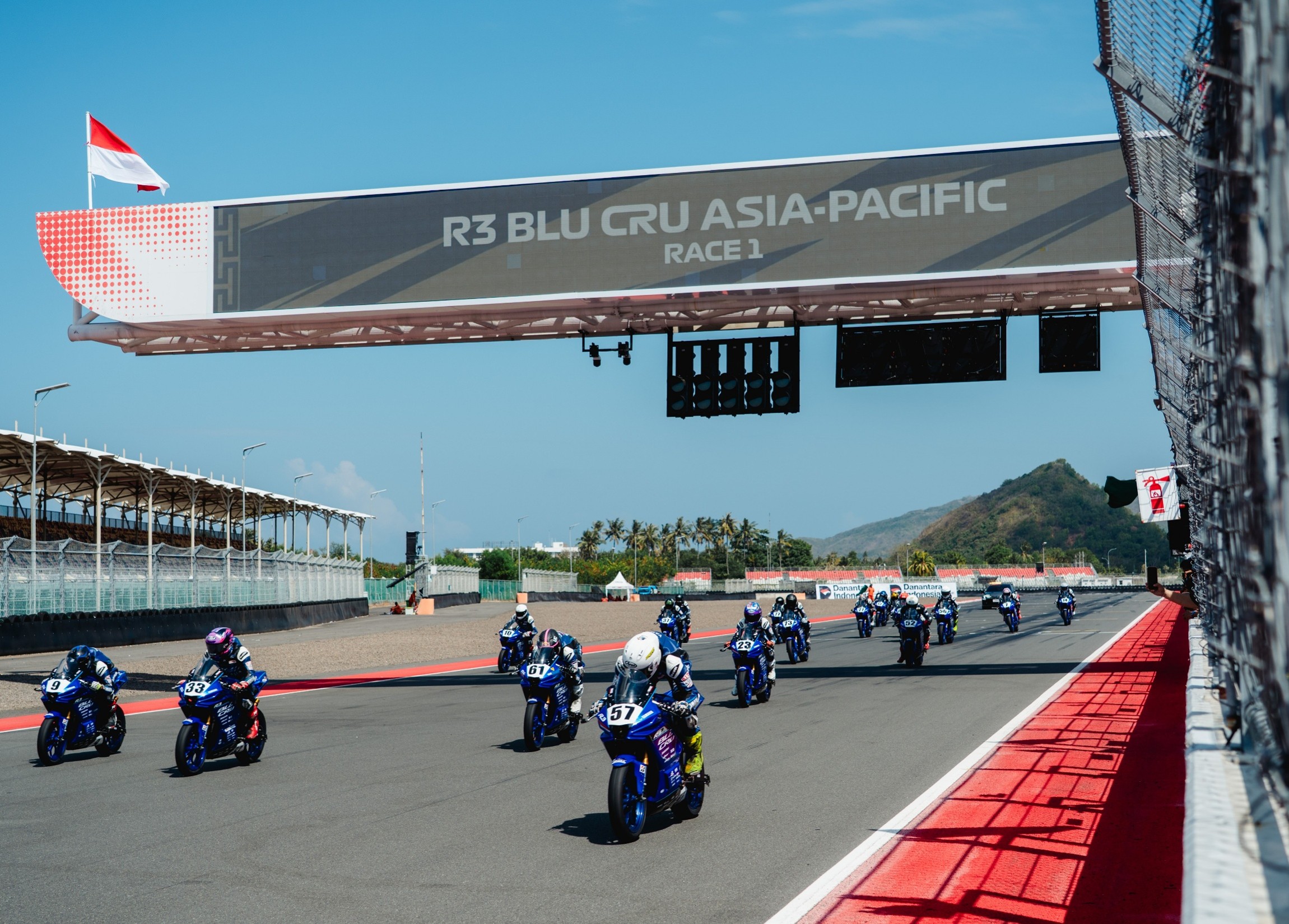 Pembalap Yamaha Racing Indonesia tampil di Sirkuit Mandalika dengan podium