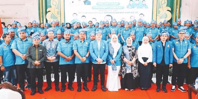 Plt Bupati Tiorita memberi sambutan pada pelantikan KNPI Langkat 2026-2029