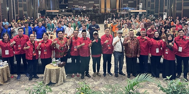 Hasyim membuka seminar Refleksi Kudatuli di Medan dengan peserta mahasiswa