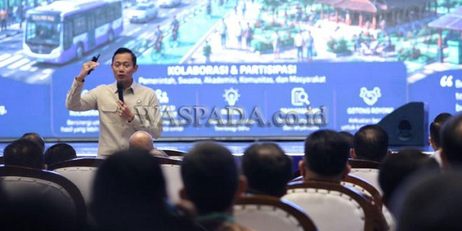 Menteri Koordinator AHY berbicara di depan forum Rakernas APEKSI di Medan