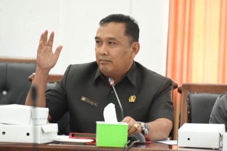 Ketua Komisi D DPRD Lumajang Supratman menjelaskan pencairan insentif guru non-ASN