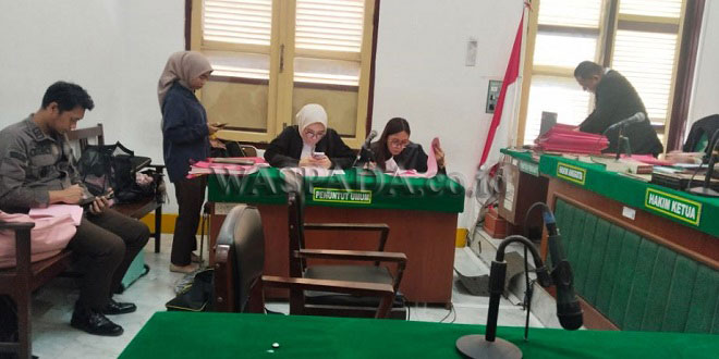 Suasana sidang Pengadilan Negeri Medan terkait vonis penggelapan motor