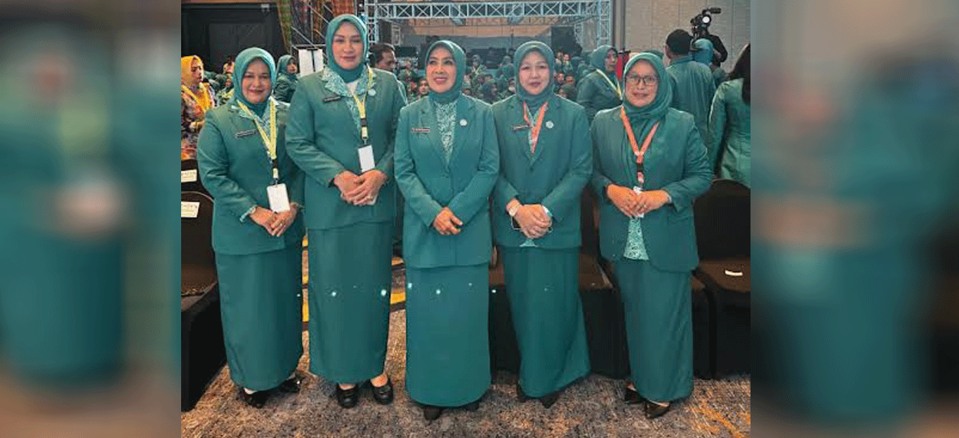Ketua TP PKK Aceh Besar Hj Rita Mayasari menghadiri Puncak HKG PKK Nasional di Makassar