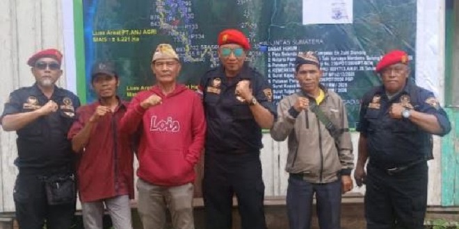 Peninjauan masyarakat adat di Palang Mosa, Desa Gunung Baringin, Tapanuli Selatan