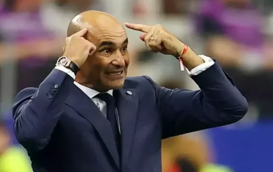 Roberto Martínez meninggalkan lapangan setelah Portugal kalah dari Spanyol di Piala Dunia 2026