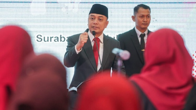 Wali Kota Surabaya Eri Cahyadi saat pelantikan ASN dan pengumuman rotasi jabatan