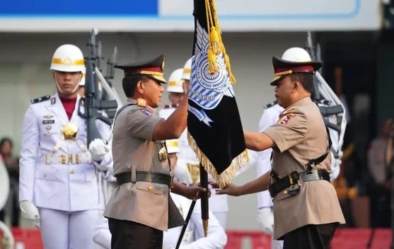 Irjen Wibowo saat serah terima jabatan Kakorlantas di Lapangan NTMC Polri