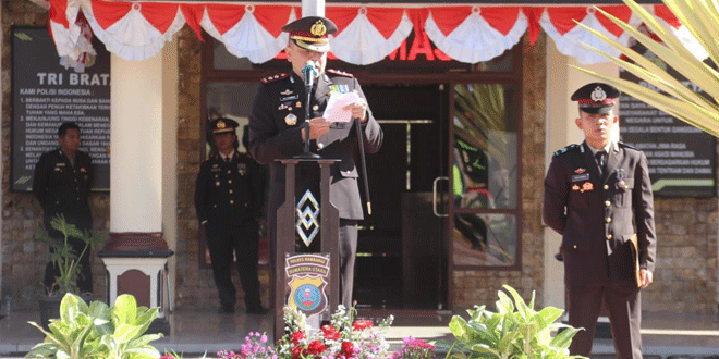 Upacara peringatan HUT Bhayangkara ke-80 di Lapangan Apel Polres Humbahas